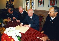 Podpisanie umowy partnerskiej w ostrzeszowskim Ratuszu